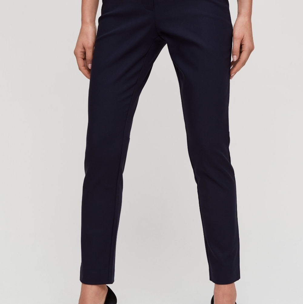 Babaton Tapered Black Trousers 💕
